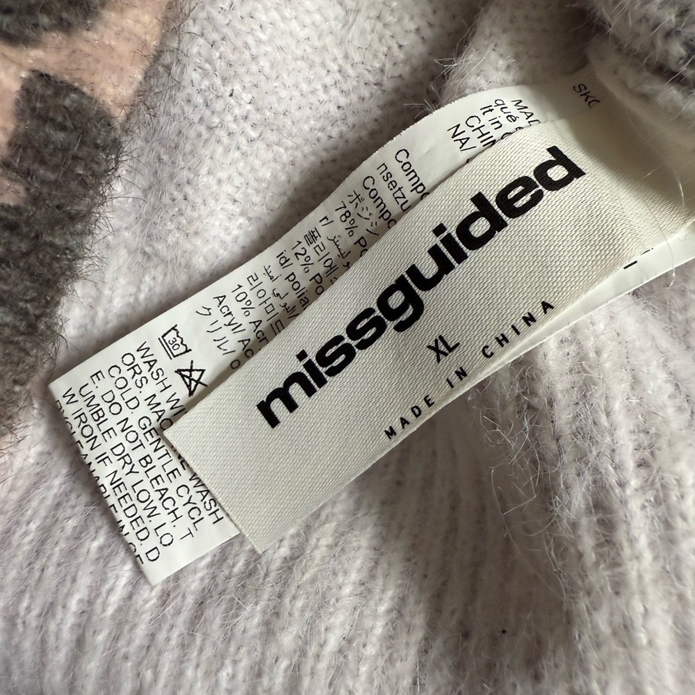Missguided Cozy Cow Print Cropped Button Up Cardigan - Picture 2 of 8